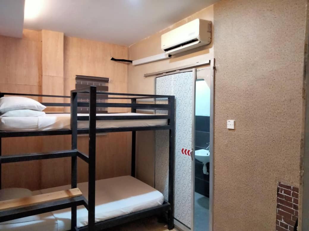 Pine Hotel Batu Gajah Eksteriør billede