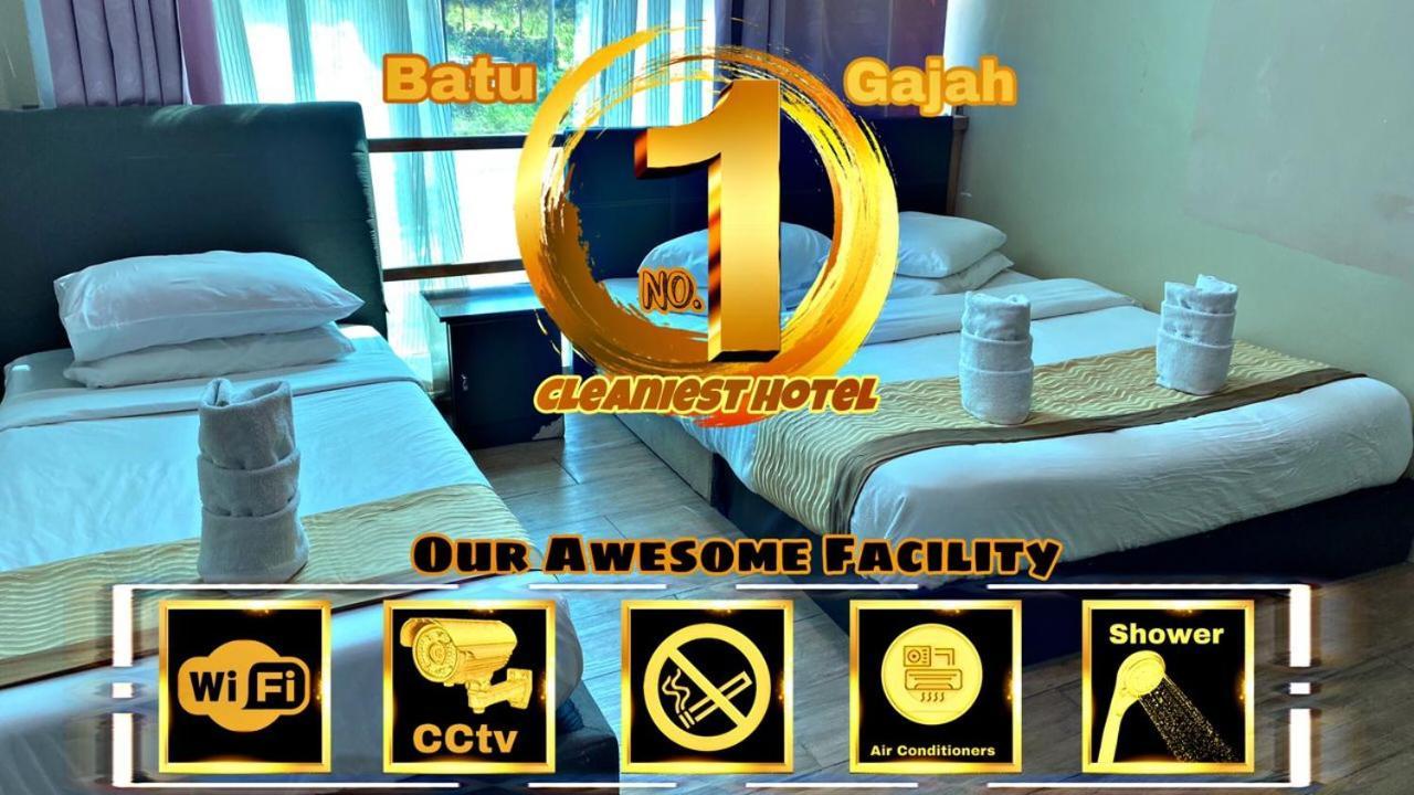 Pine Hotel Batu Gajah Eksteriør billede